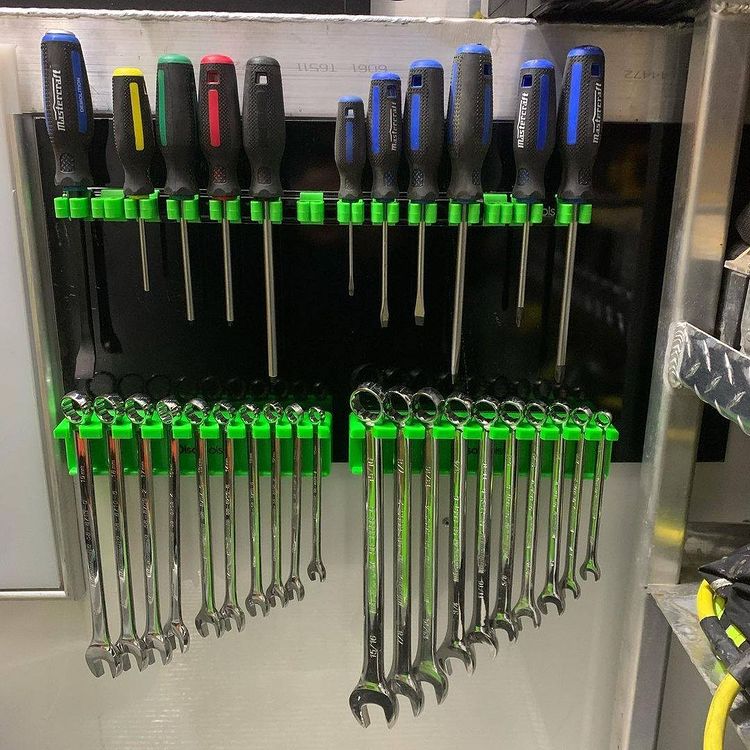 Magnetic Screwdriver Organizer - Image 39